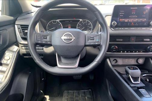 Brilliant Silver Metallic 2025 Nissan Rogue SV