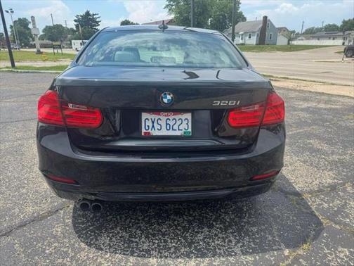 2013 BMW 328 328i Sedan 4D