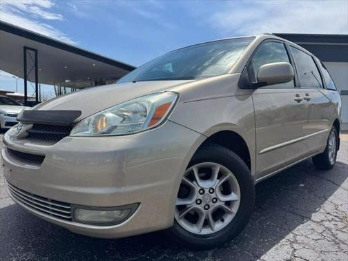 2004 Toyota Sienna XLE