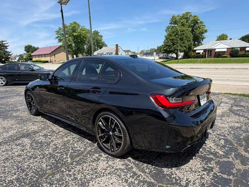 Black Sapphire Metallic 2023 BMW M340 M340i xDrive Sedan