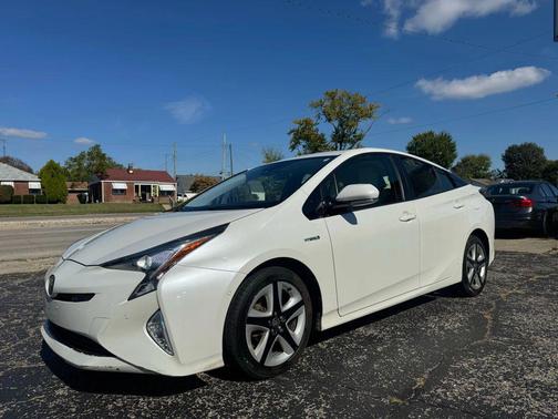 2018 Toyota Prius Four Touring