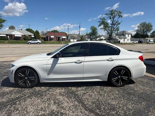 Alpine White 2018 BMW 340 xDrive