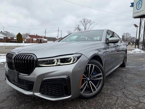 2022 BMW 740 i xDrive