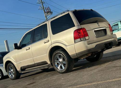 2005 Lincoln Aviator Luxury
