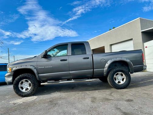 2005 Dodge Ram 2500 SLT Quad Cab