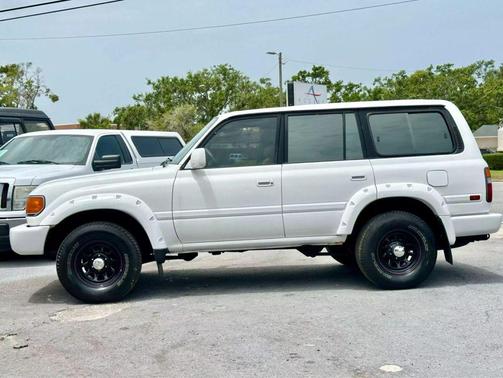 1997 Toyota Land Cruiser Base