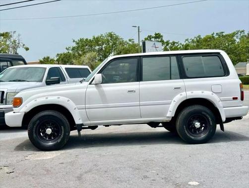 1997 Toyota Land Cruiser Base