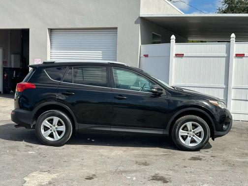 2013 Toyota RAV4 Sport