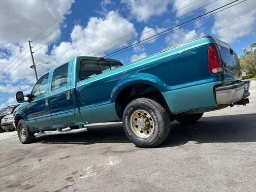2001 Ford F-250 Crew Cab Super Duty