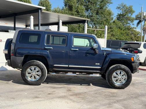Blue 2007 Hummer H3 Base