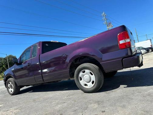 2006 Ford F-150 XL Pickup 2D 6 1/2 ft