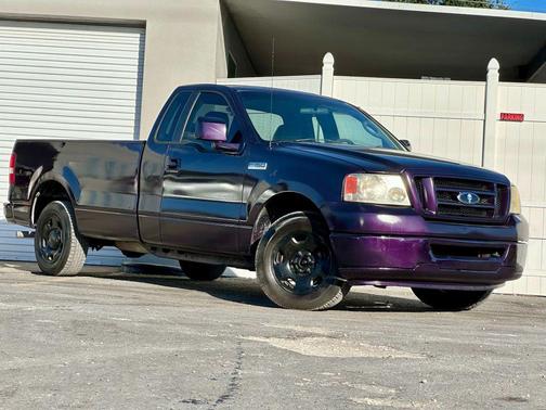 2006 Ford F-150 XL Pickup 2D 6 1/2 ft