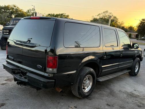 Black Clearcoat 2003 Ford Excursion Eddie Bauer