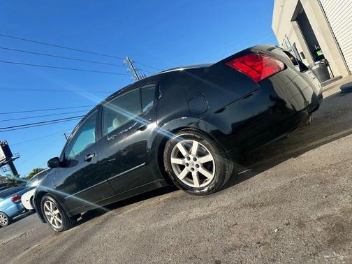 2004 Nissan Maxima SL