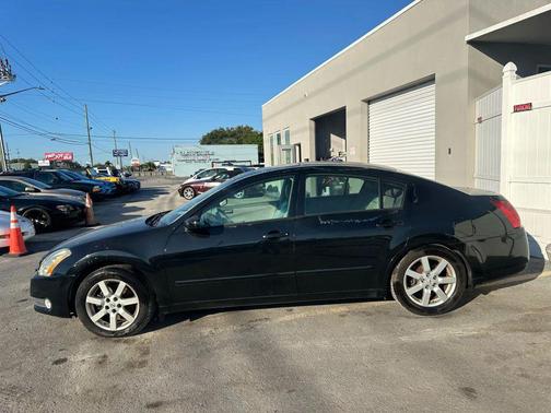 2004 Nissan Maxima SL