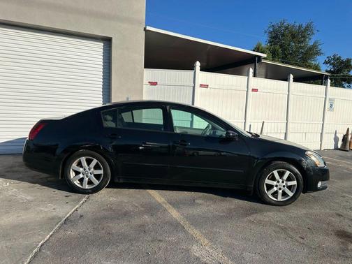 2004 Nissan Maxima SL