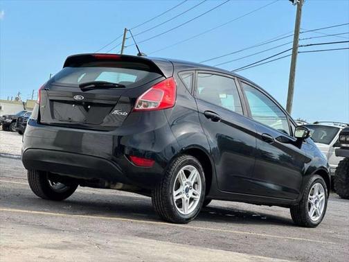 2018 Ford Fiesta SE Hatchback 4D