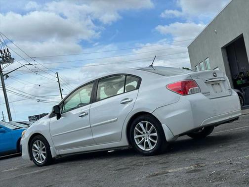 2013 Subaru Impreza 2.0i Premium