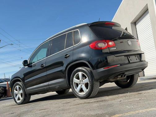 Deep Black Metallic 2010 Volkswagen Tiguan 2.0T Wolfsburg Edition