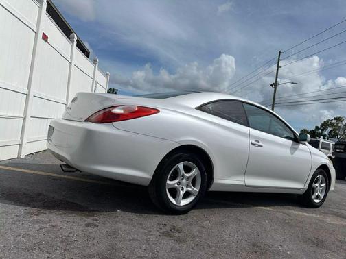 Arctic Frost Pearl 2004 Toyota Camry Solara SLE