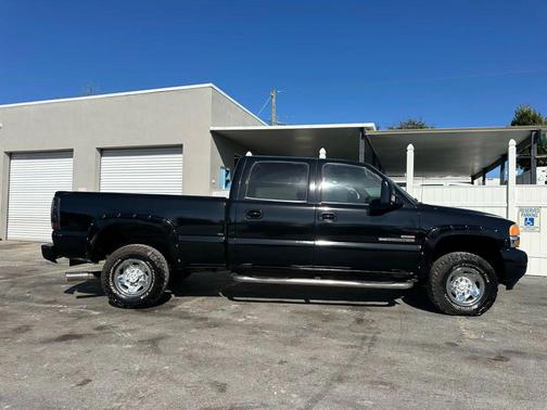Onyx Black 2002 GMC Sierra 2500 SLE H/D Crew Cab