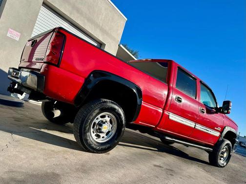 2003 Chevrolet Silverado 2500 LT H/D Crew Cab