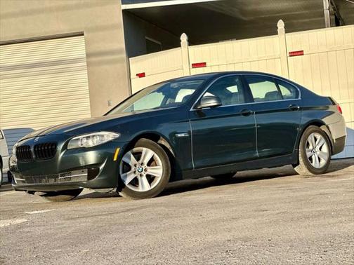 2011 BMW 528 i