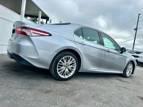 2019 Toyota Camry XLE