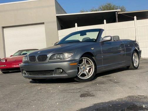 2005 BMW 330 330Ci Convertible 2D