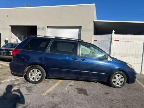 2007 Toyota Sienna CE
