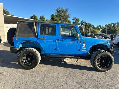 2011 Jeep Wrangler Unlimited Sahara