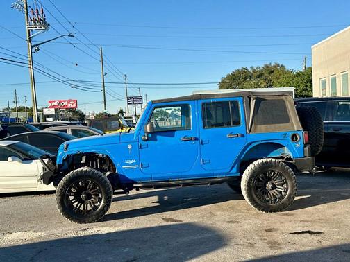 2011 Jeep Wrangler Unlimited Sahara