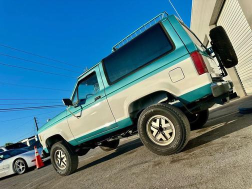 1987 Ford Bronco II XL 2D Utility 4WD