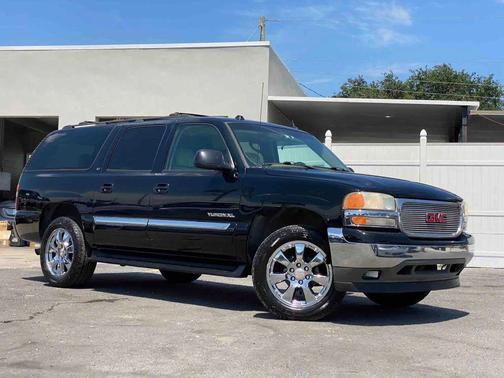 Black Onyx 2005 GMC Yukon XL 1500 SLT