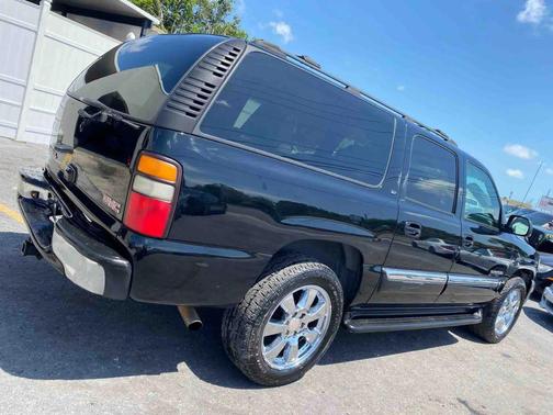 Black Onyx 2005 GMC Yukon XL 1500 SLT