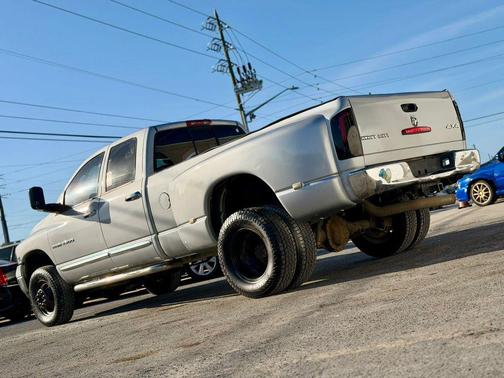 Bright Silver Metallic Clearcoat 2005 Dodge Ram 3500 Laramie