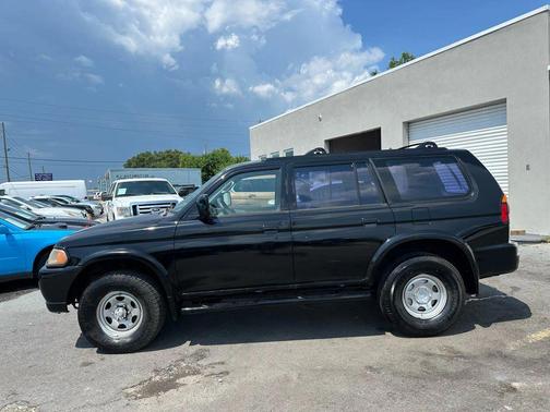 2001 Mitsubishi Montero Sport ES Sport Utility 4D