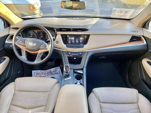2019 Cadillac XT5 Platinum