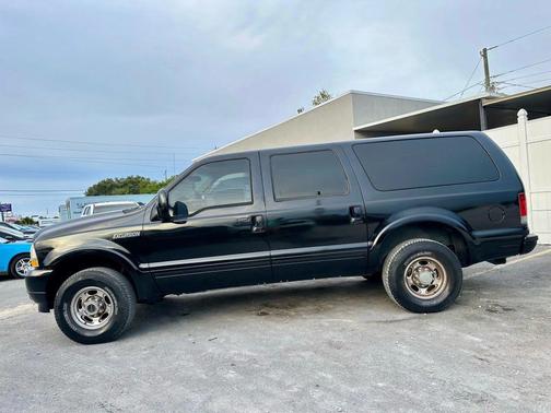 2002 Ford Excursion Sport Utility 4D