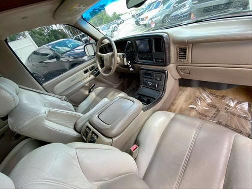 2002 GMC Yukon XL Denali