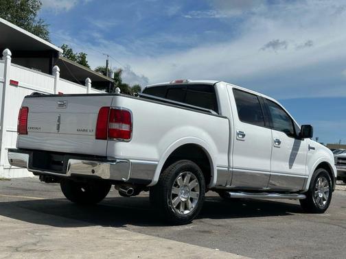 2006 Lincoln Mark LT Pickup 4D 5 1/2 ft