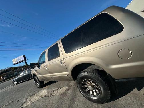 2000 Ford Excursion XLT
