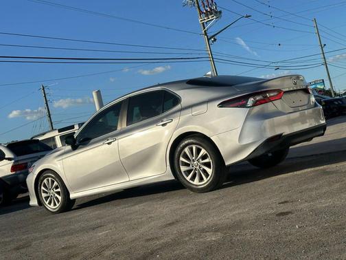 2021 Toyota Camry LE
