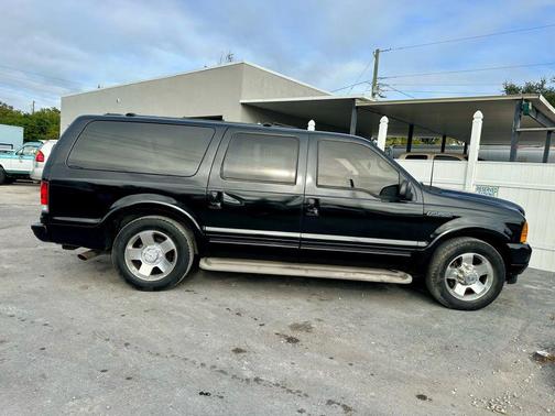 2000 Ford Excursion Sport Utility 4D