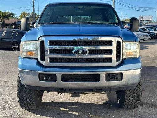 2005 Ford Excursion XLS Sport Utility 4D