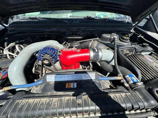 2005 Ford Excursion XLS Sport Utility 4D