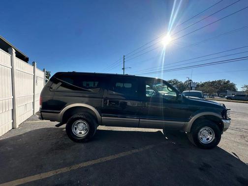 2002 Ford Excursion Sport Utility 4D