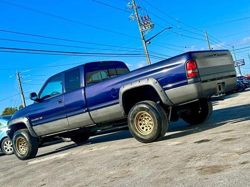 1999 Dodge Ram 2500 Base
