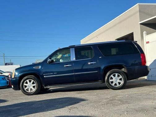 2007 Cadillac Escalade ESV Standard
