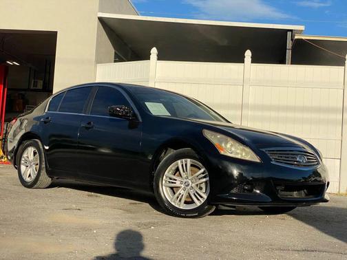 2011 INFINITI G37x Base